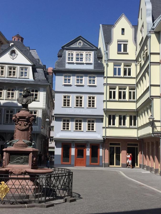 Апартаменти Blaues Haus Niederdorfelden Екстер'єр фото